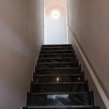 Dimora Trinity - 3* ポリニャーノ・ア・マーレ