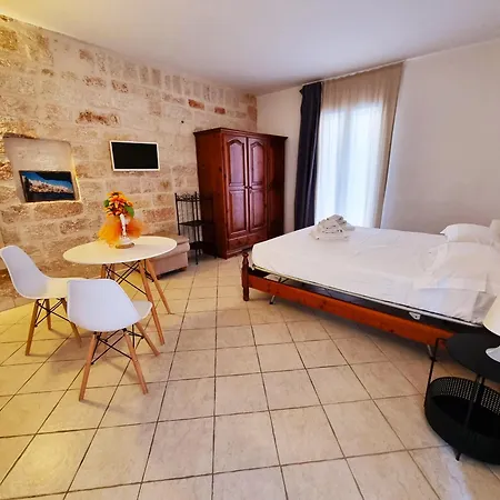 Dimora Trinity - 3* Polignano a Mare